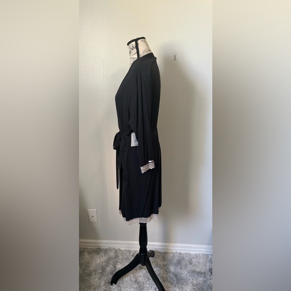 🚨Calvin Klein Sleepwear w/ sexy laces edges trim on sleeves and hem -size XS - Picture 8 of 10